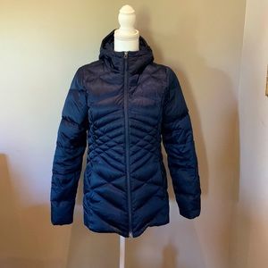 Norrthface jacket good for rain and snow. Navy blue. Size smal